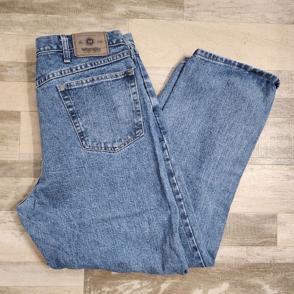 Vintage Wrangler Jeans Mens 38x30 Blue Denim Relaxed Fit Cotton 97601VR 90s Y2K